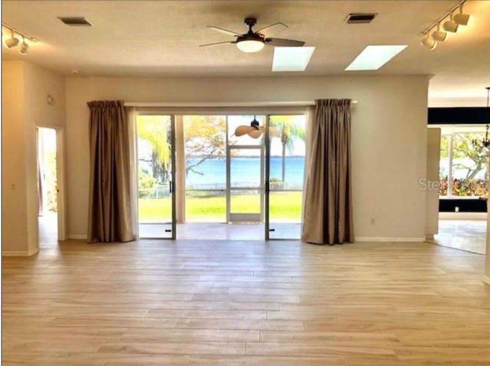 For Rent: $4,800 (4 beds, 2 baths, 2415 Square Feet)