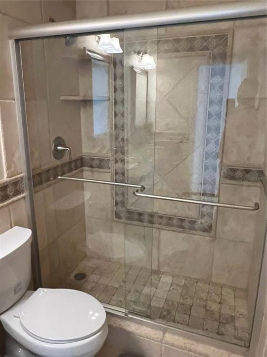 For Rent: $4,800 (4 beds, 2 baths, 2415 Square Feet)