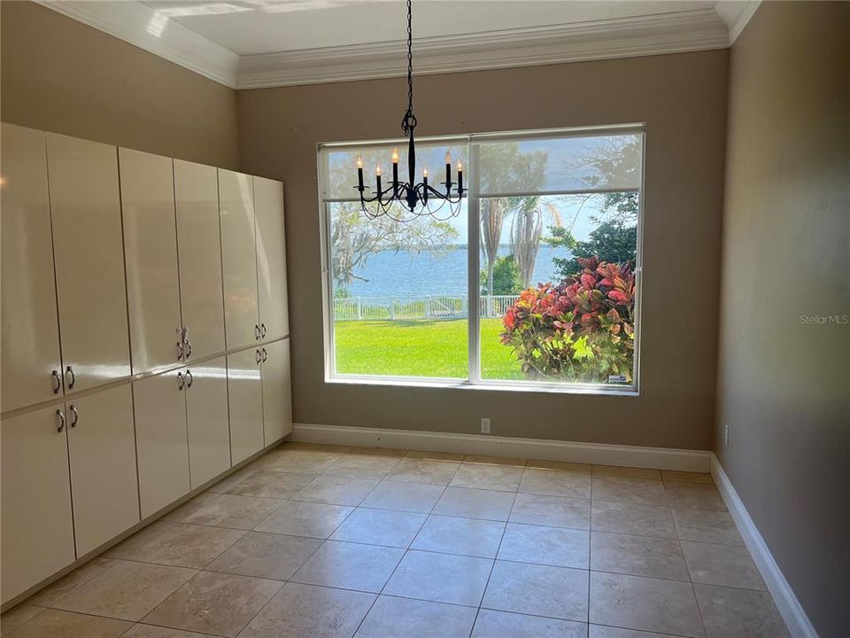 For Rent: $4,800 (4 beds, 2 baths, 2415 Square Feet)