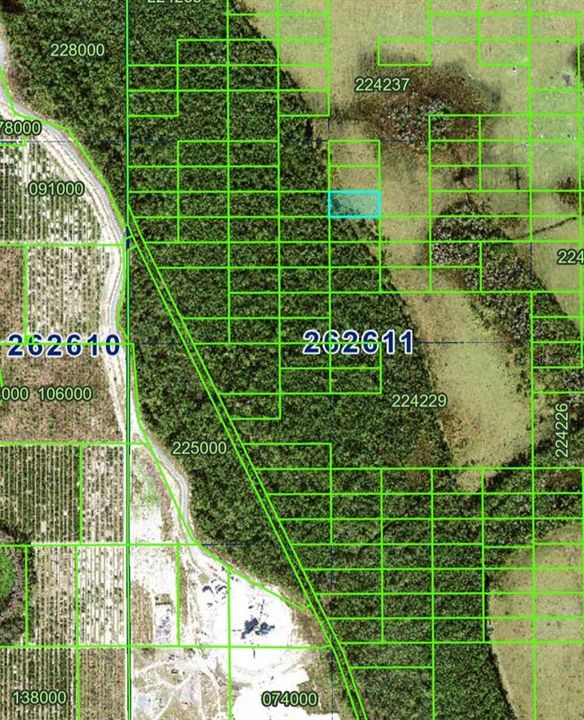 На продажу: $15,000 (1.25 acres)