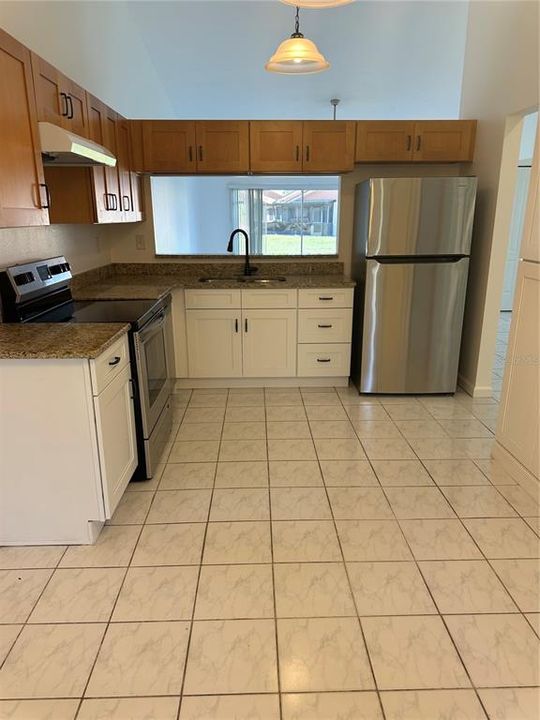 For Rent: $2,500 (3 beds, 2 baths, 1456 Square Feet)
