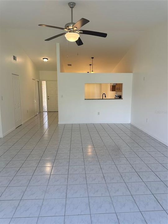 For Rent: $2,500 (3 beds, 2 baths, 1456 Square Feet)