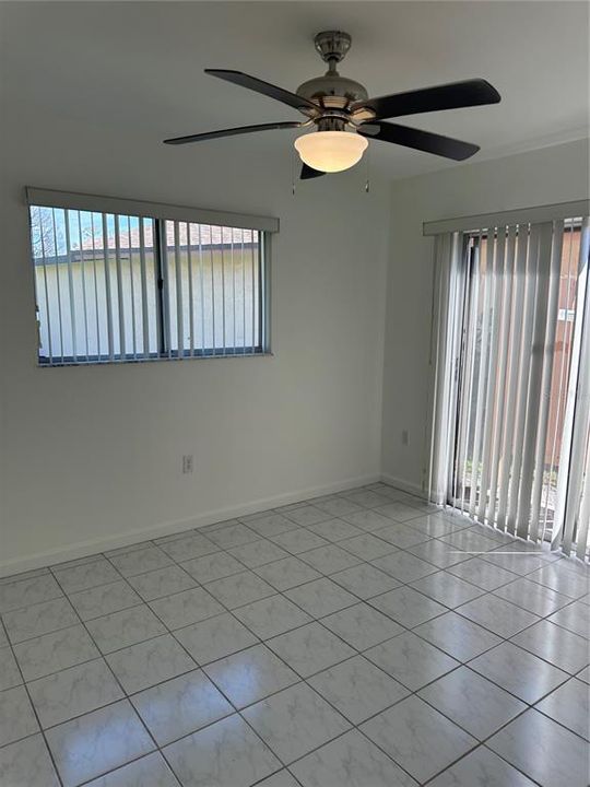 For Rent: $2,500 (3 beds, 2 baths, 1456 Square Feet)
