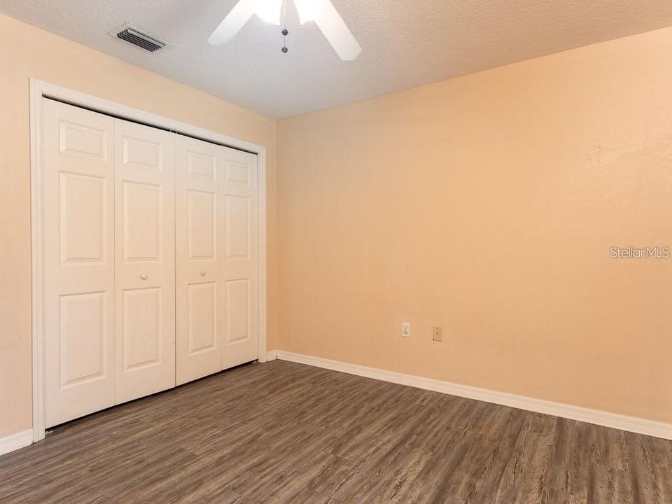 На продажу: $284,000 (3 спален, 2 ванн, 1689 Квадратных фут)