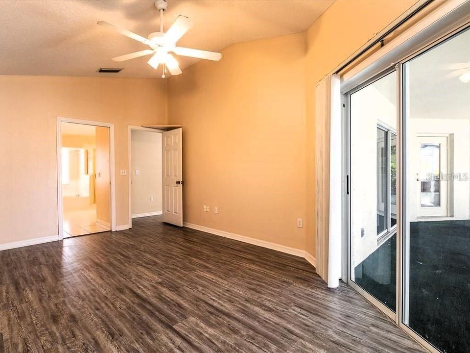 На продажу: $284,000 (3 спален, 2 ванн, 1689 Квадратных фут)