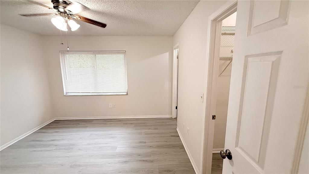 На продажу: $289,000 (3 спален, 2 ванн, 1050 Квадратных фут)