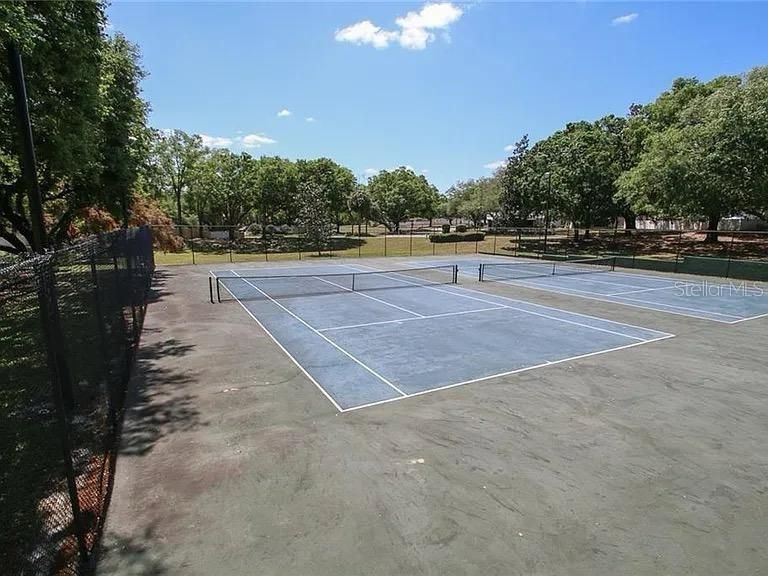 На продажу: $289,000 (3 спален, 2 ванн, 1050 Квадратных фут)