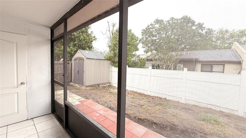 На продажу: $289,000 (3 спален, 2 ванн, 1050 Квадратных фут)