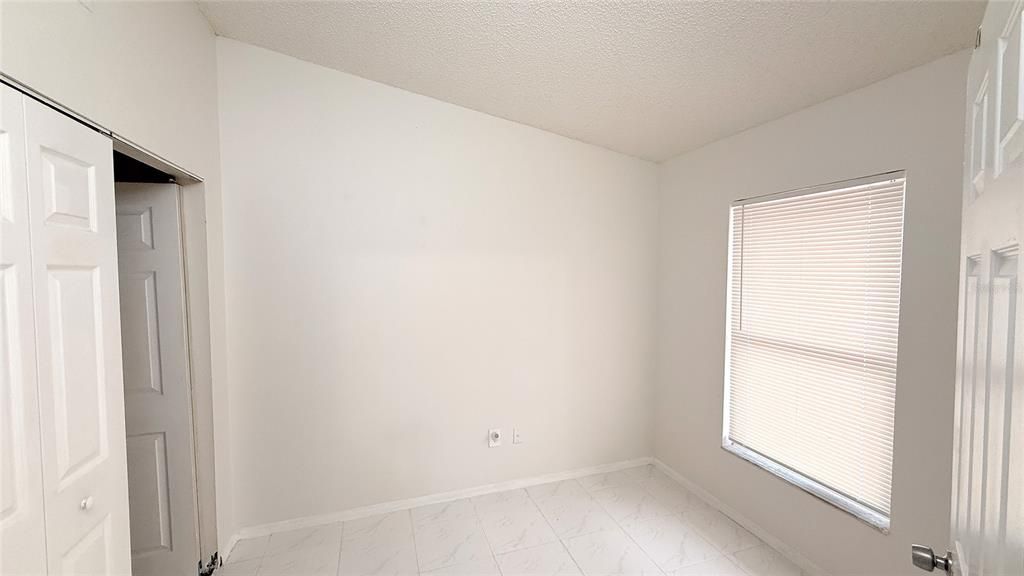 На продажу: $289,000 (3 спален, 2 ванн, 1050 Квадратных фут)