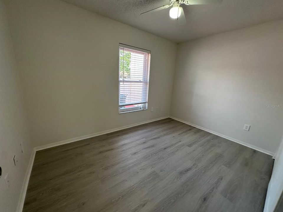 На продажу: $289,000 (3 спален, 2 ванн, 1050 Квадратных фут)