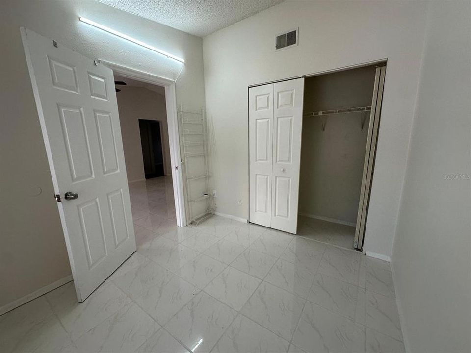 На продажу: $289,000 (3 спален, 2 ванн, 1050 Квадратных фут)