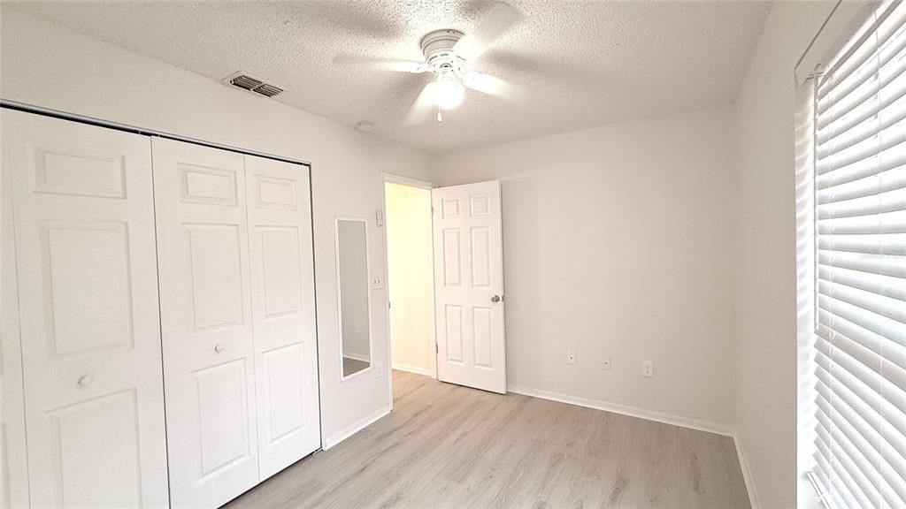 На продажу: $289,000 (3 спален, 2 ванн, 1050 Квадратных фут)