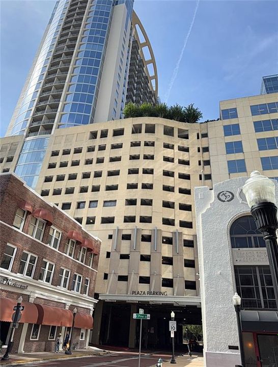 For Sale: $209,000 (1 beds, 1 baths, 715 Square Feet)