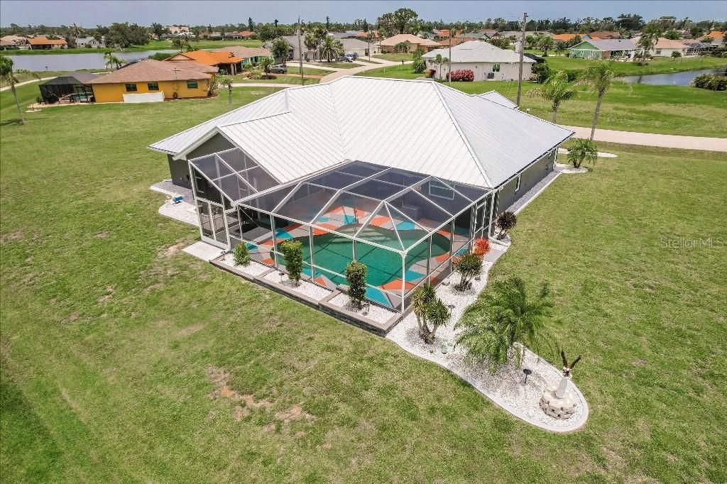 En Venta: $650,000 (3 camas, 2 baños, 2030 Pies cuadrados)