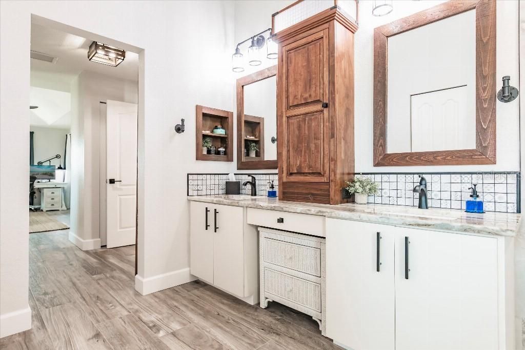 En Venta: $650,000 (3 camas, 2 baños, 2030 Pies cuadrados)