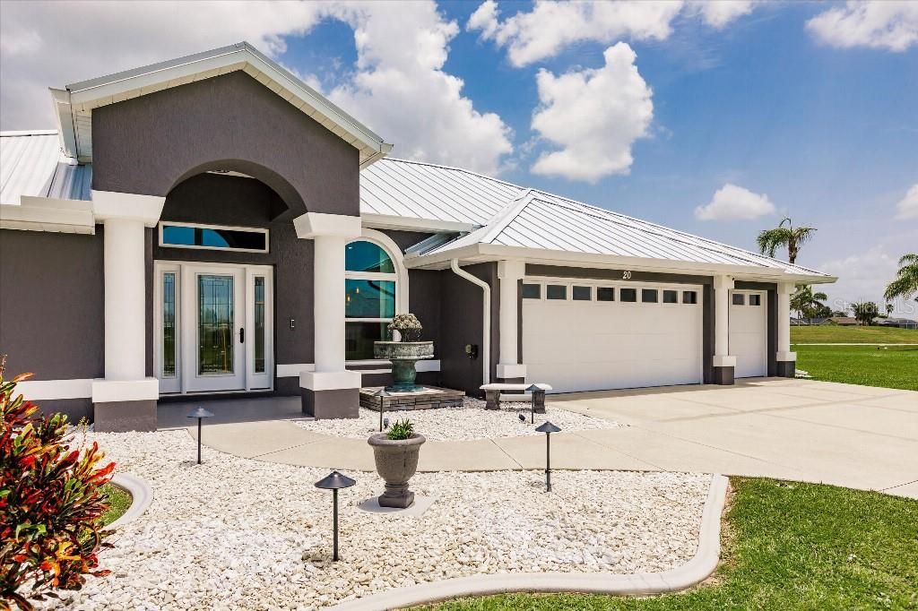 En Venta: $650,000 (3 camas, 2 baños, 2030 Pies cuadrados)