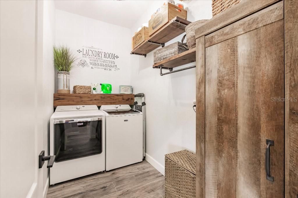En Venta: $650,000 (3 camas, 2 baños, 2030 Pies cuadrados)