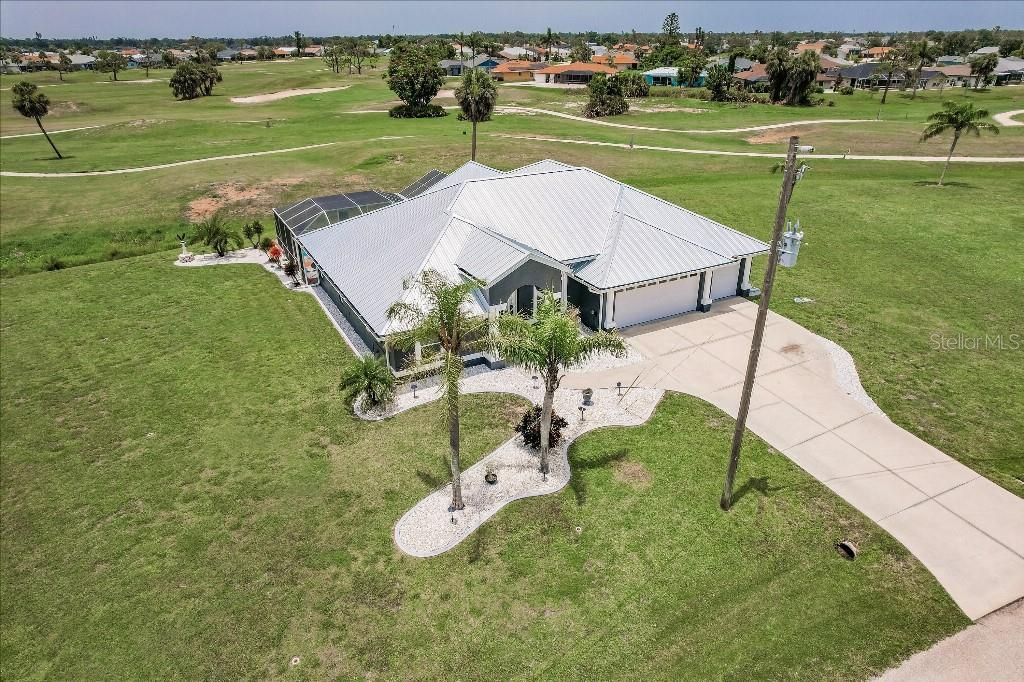 En Venta: $650,000 (3 camas, 2 baños, 2030 Pies cuadrados)
