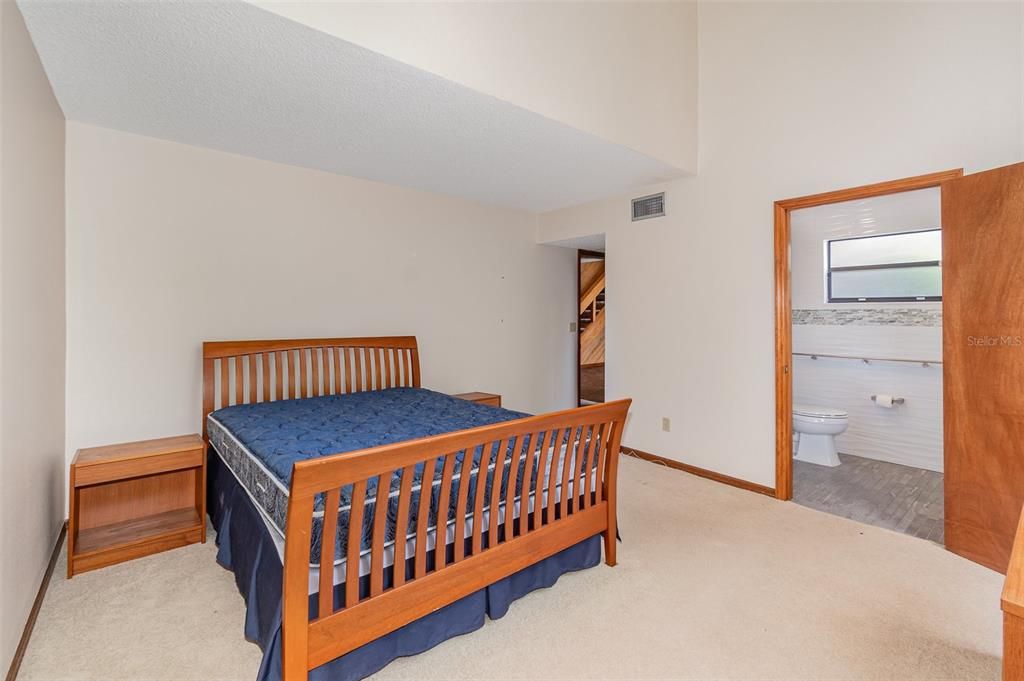 For Rent: $8,990 (4 beds, 3 baths, 4188 Square Feet)