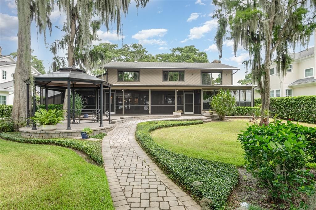 For Rent: $8,990 (4 beds, 3 baths, 4188 Square Feet)