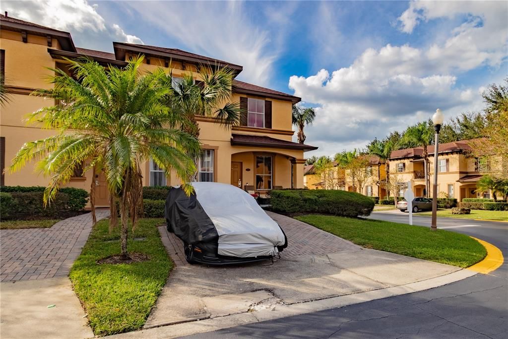 For Sale: $335,000 (4 beds, 3 baths, 1856 Square Feet)