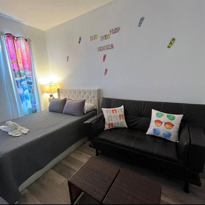 For Sale: $335,000 (4 beds, 3 baths, 1856 Square Feet)