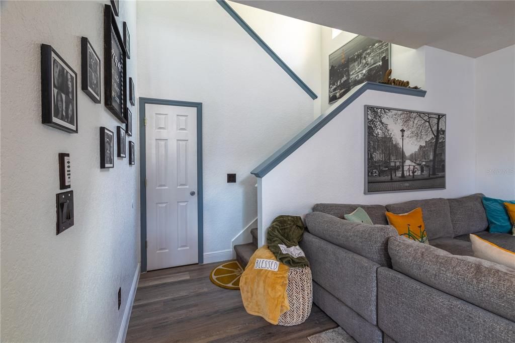 For Sale: $335,000 (4 beds, 3 baths, 1856 Square Feet)