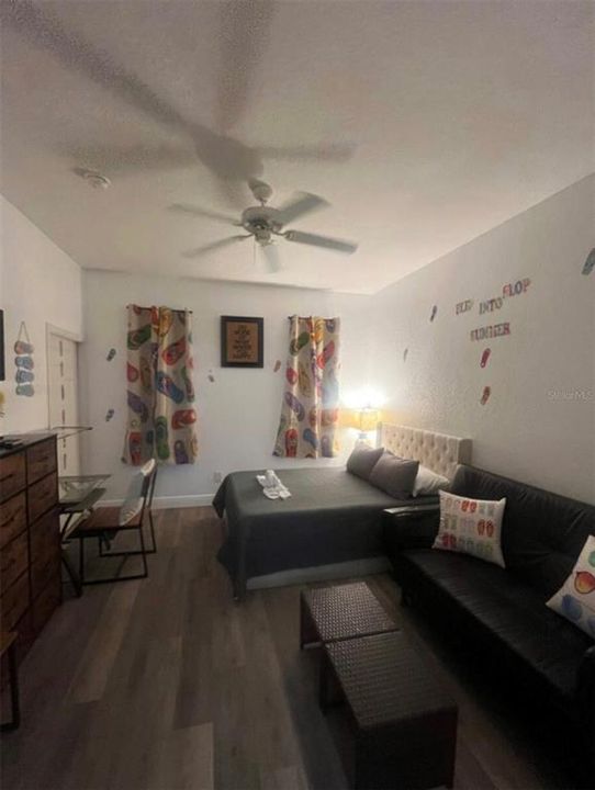 For Sale: $335,000 (4 beds, 3 baths, 1856 Square Feet)