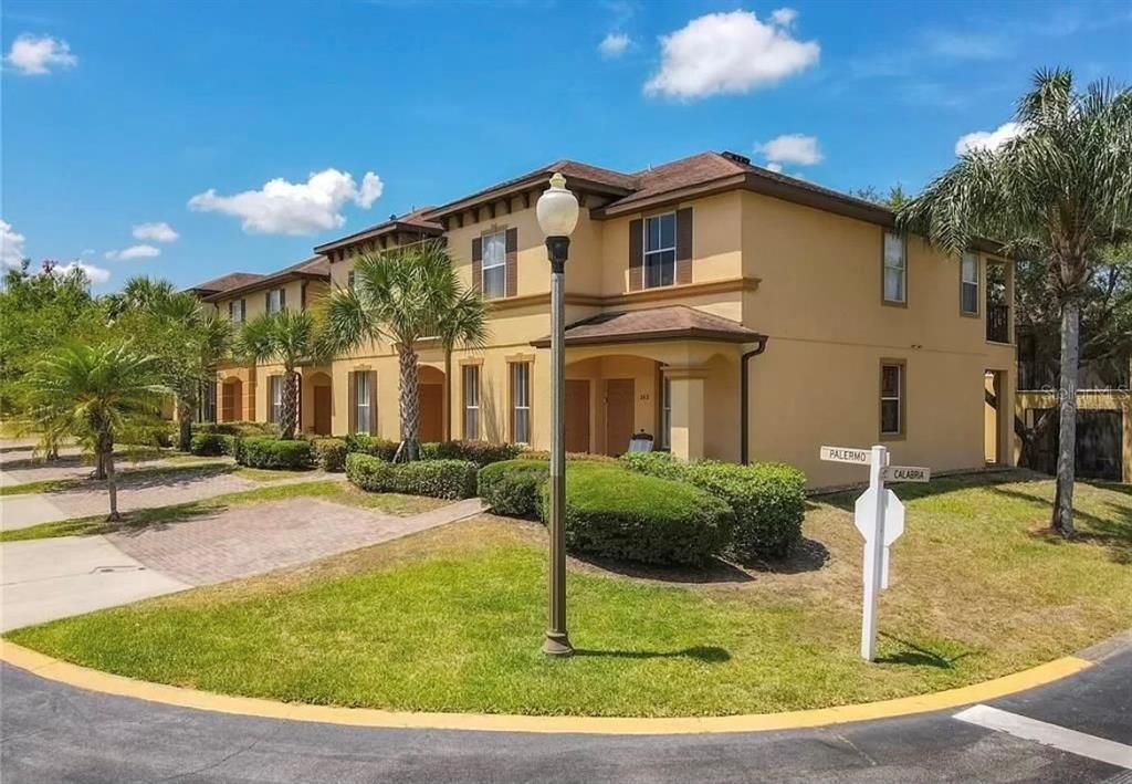 For Sale: $335,000 (4 beds, 3 baths, 1856 Square Feet)