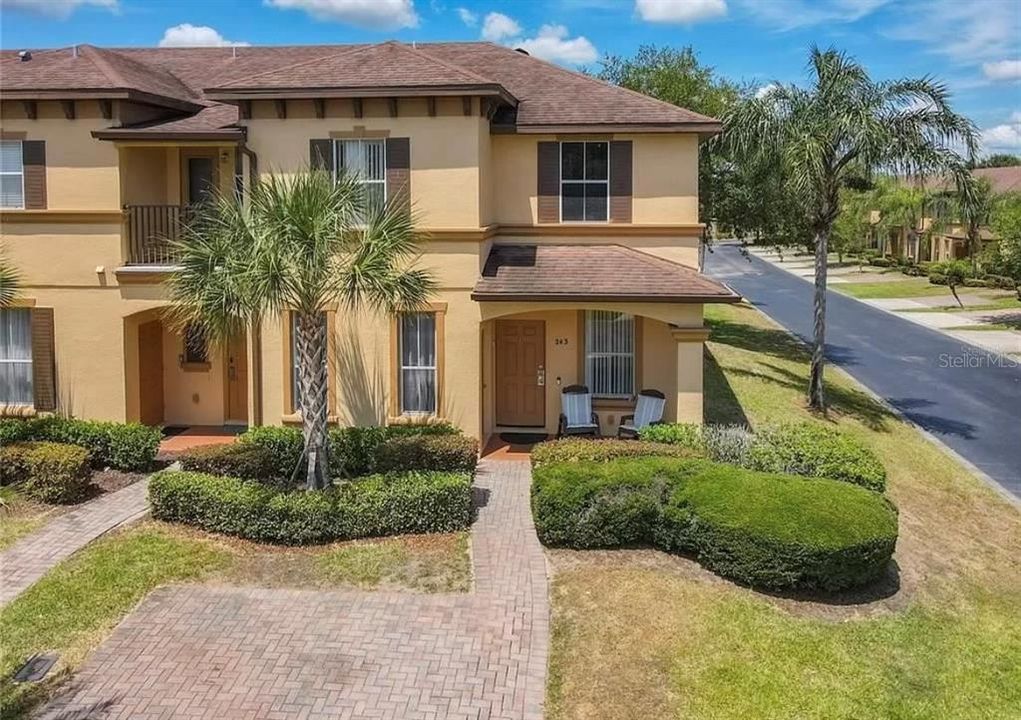 For Sale: $335,000 (4 beds, 3 baths, 1856 Square Feet)