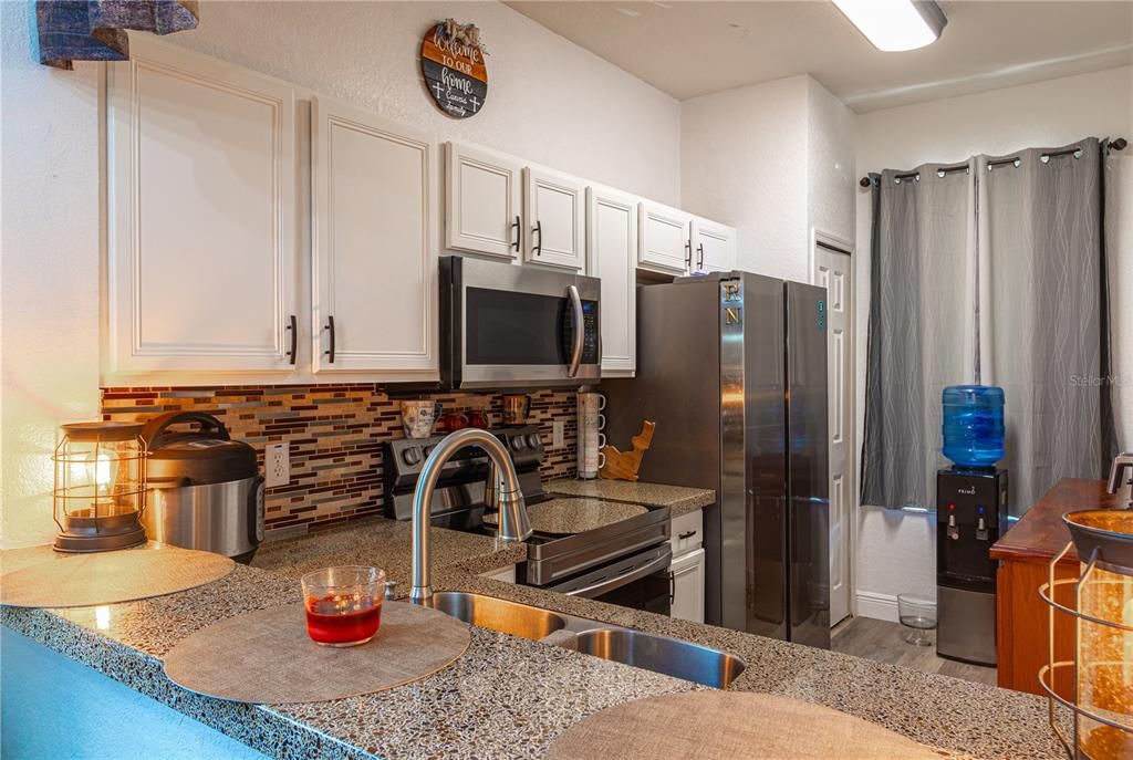 For Sale: $335,000 (4 beds, 3 baths, 1856 Square Feet)