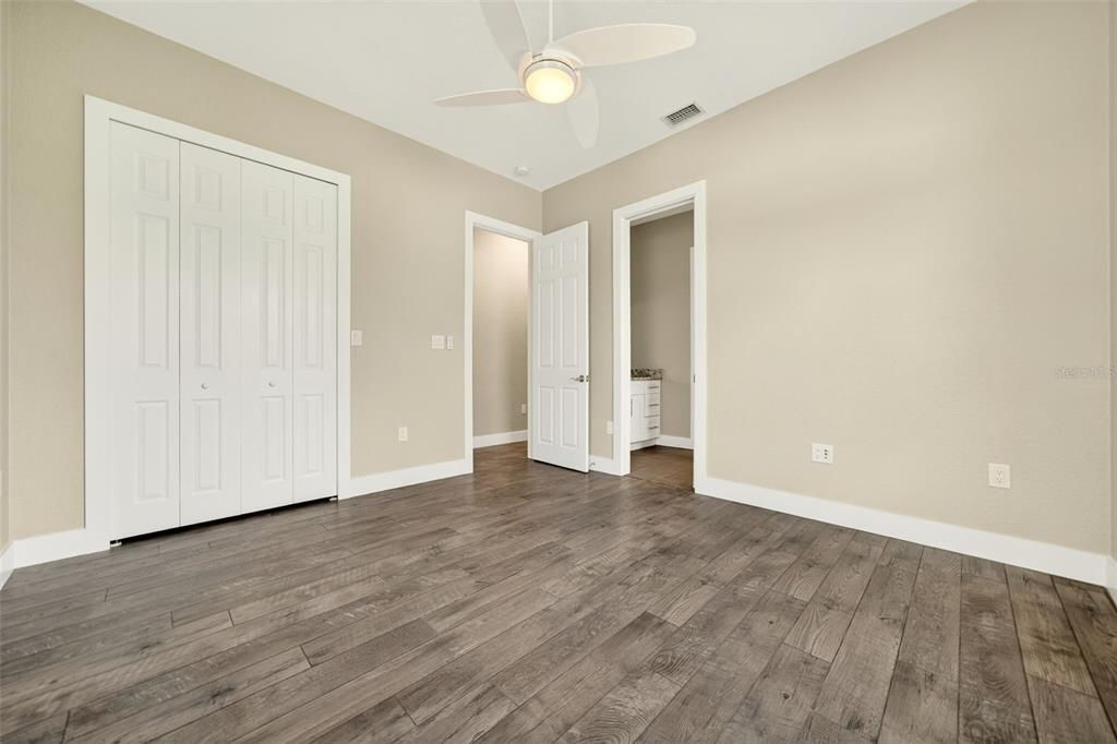 For Sale: $1,450,000 (7 beds, 5 baths, 4617 Square Feet)