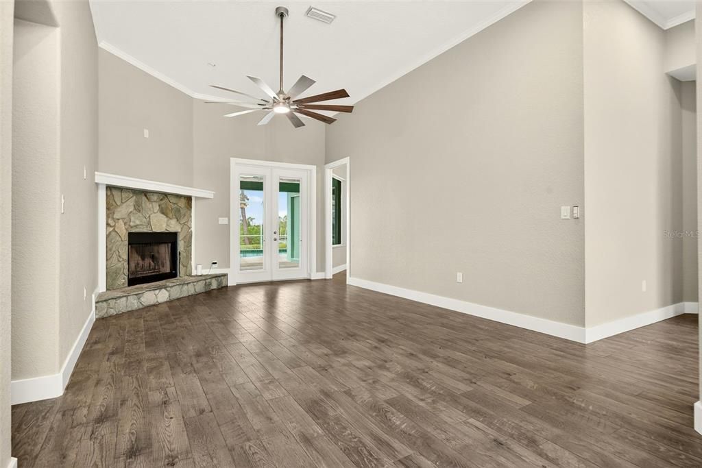 For Sale: $1,450,000 (7 beds, 5 baths, 4617 Square Feet)