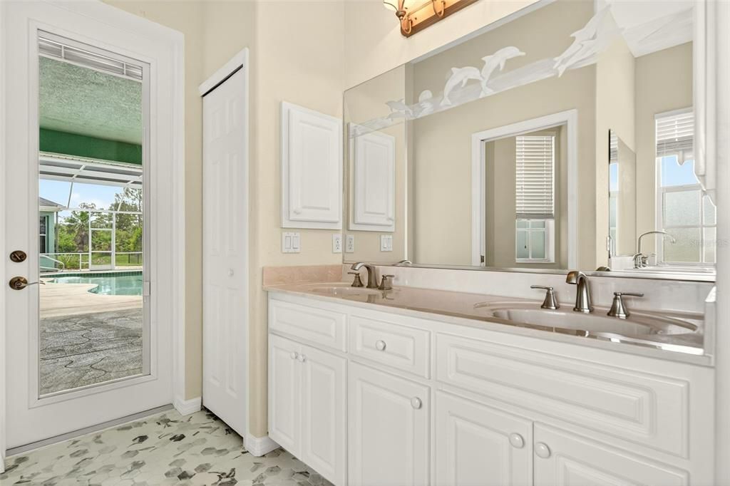 For Sale: $1,450,000 (7 beds, 5 baths, 4617 Square Feet)