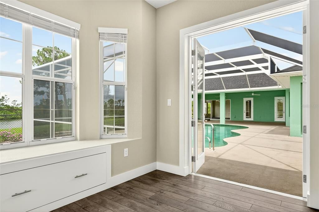 For Sale: $1,450,000 (7 beds, 5 baths, 4617 Square Feet)