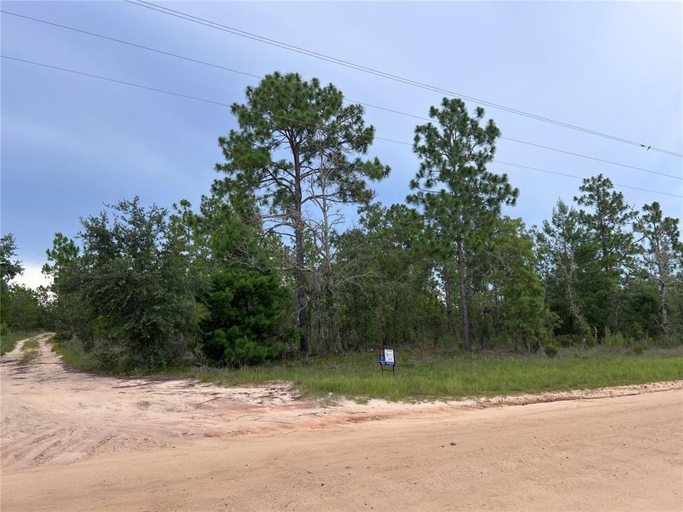 待售: $34,000 (0.58 acres)