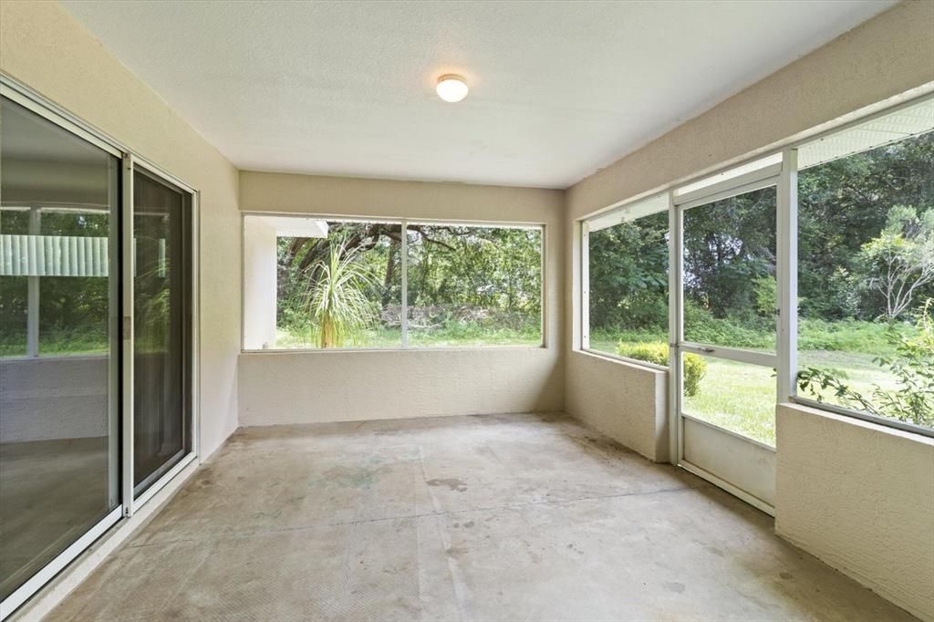 Active With Contract: $384,900 (3 beds, 2 baths, 2097 Square Feet)