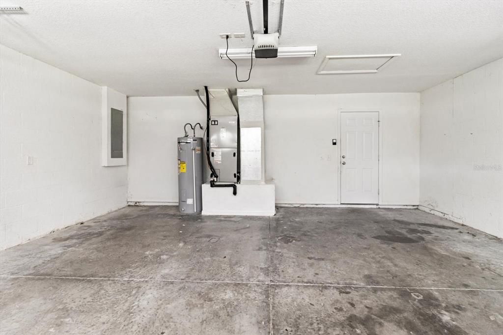 Active With Contract: $384,900 (3 beds, 2 baths, 2097 Square Feet)