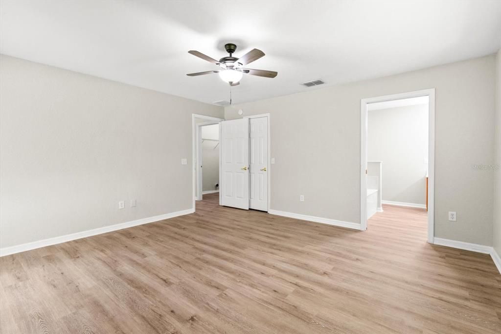 Active With Contract: $384,900 (3 beds, 2 baths, 2097 Square Feet)