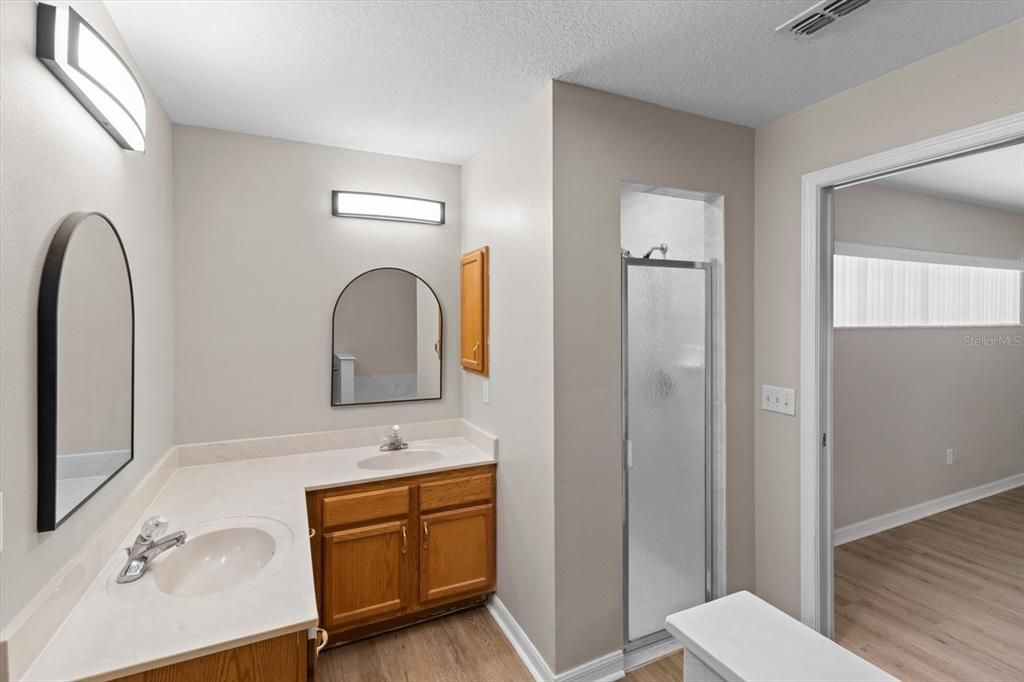 Active With Contract: $384,900 (3 beds, 2 baths, 2097 Square Feet)