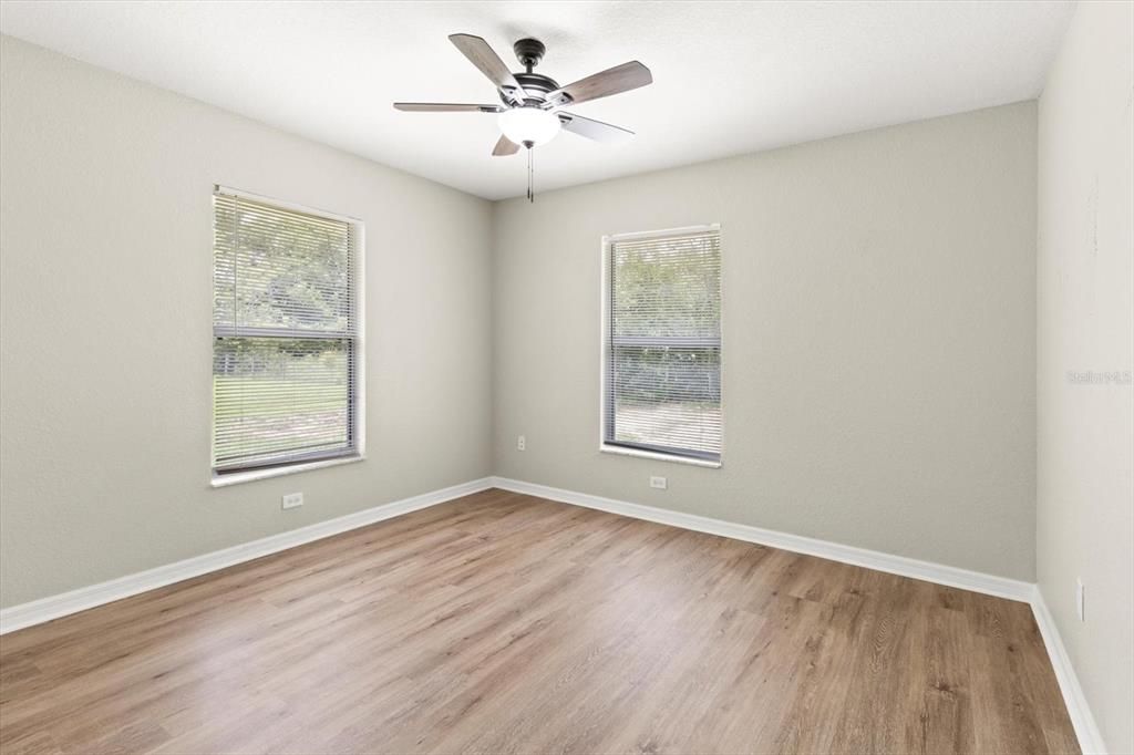 Active With Contract: $384,900 (3 beds, 2 baths, 2097 Square Feet)