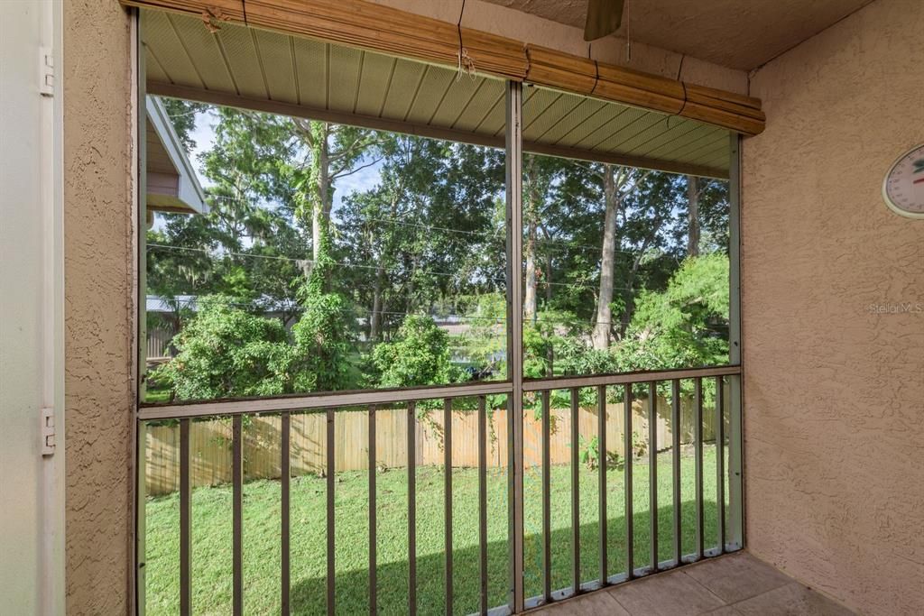 Active With Contract: $120,000 (2 beds, 1 baths, 835 Square Feet)