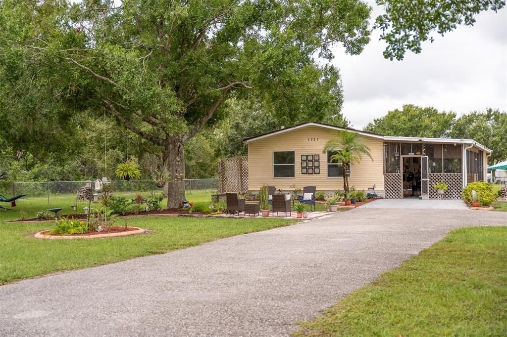 Active With Contract: $415,000 (2 beds, 2 baths, 1002 Square Feet)