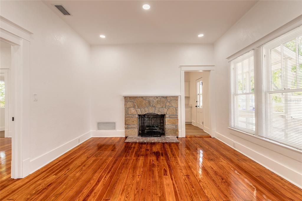 На продажу: $499,000 (0 спален, 0 ванн, 1320 Квадратных фут)