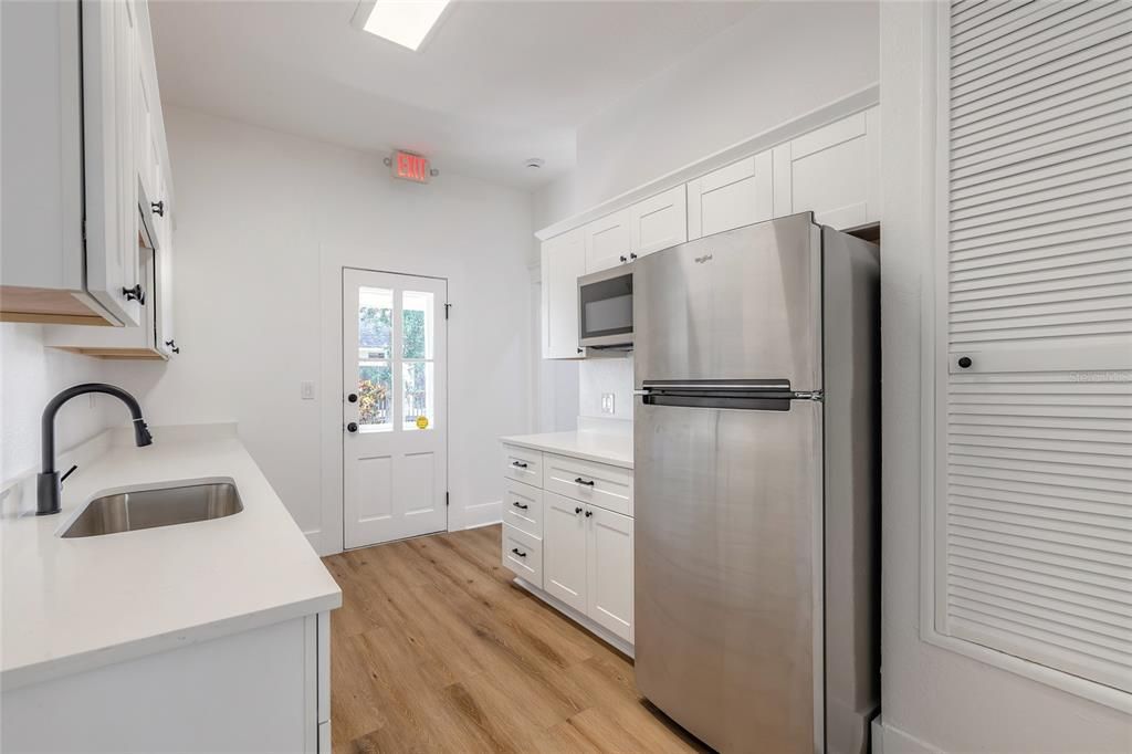 На продажу: $499,000 (0 спален, 0 ванн, 1320 Квадратных фут)