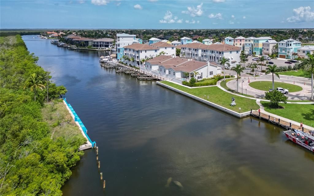 На продажу: $1,225,000 (3 спален, 3 ванн, 2222 Квадратных фут)