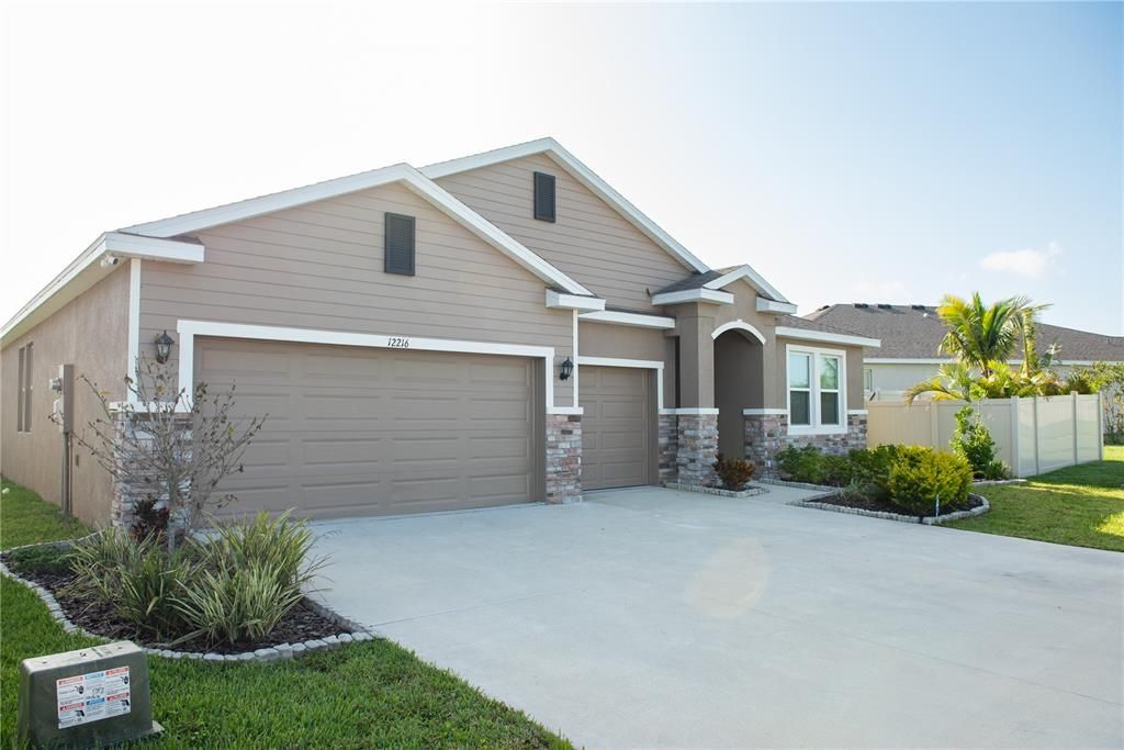 For Rent: $4,500 (4 beds, 3 baths, 2787 Square Feet)