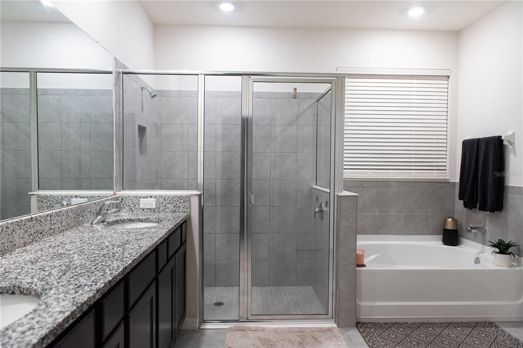 For Rent: $4,500 (4 beds, 3 baths, 2787 Square Feet)