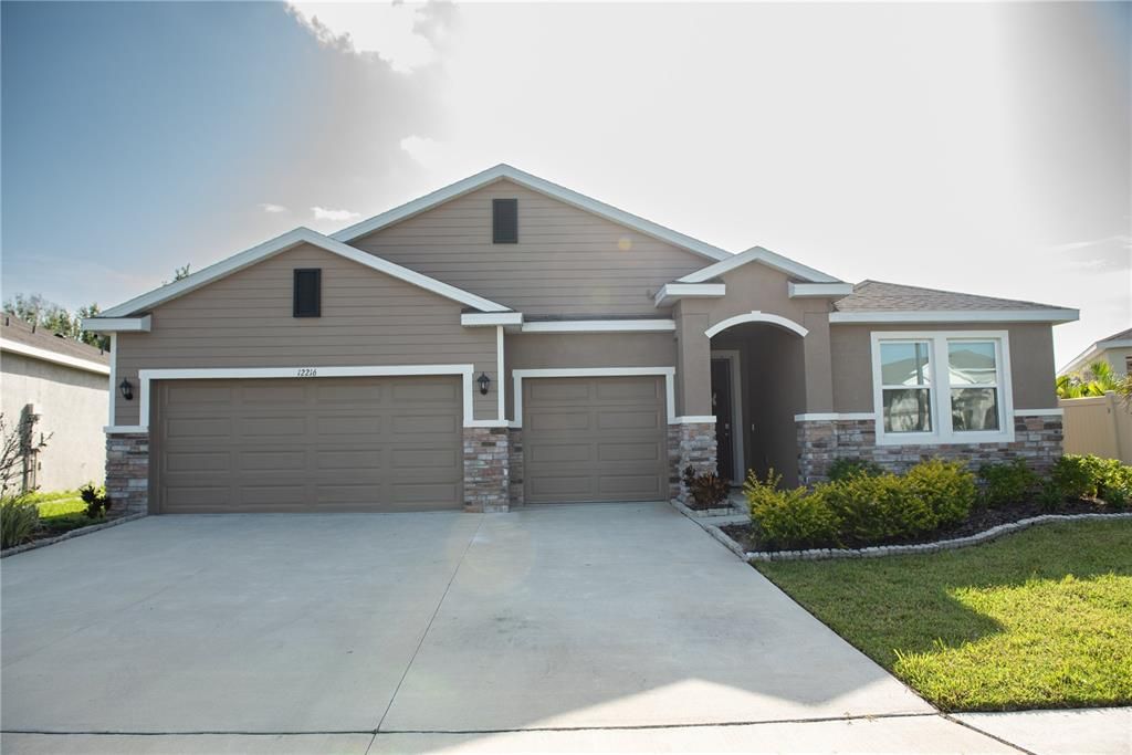 For Rent: $4,500 (4 beds, 3 baths, 2787 Square Feet)