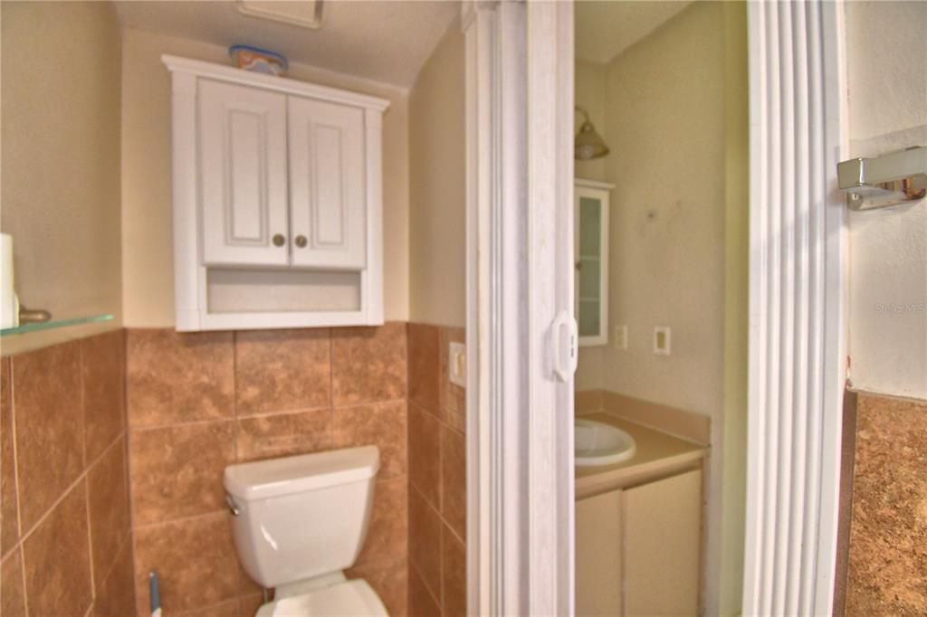 For Sale: $144,900 (2 beds, 2 baths, 1252 Square Feet)